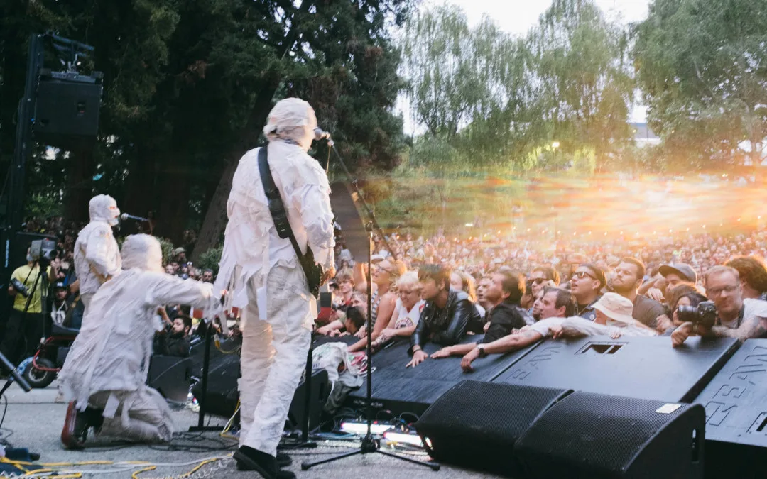 The Mummies at Burger Boogaloo