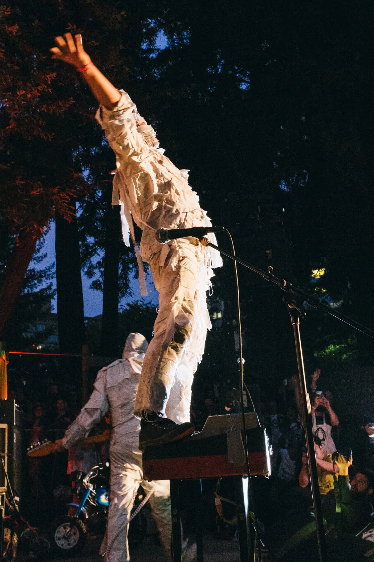 The Mummies at Burger Boogaloo