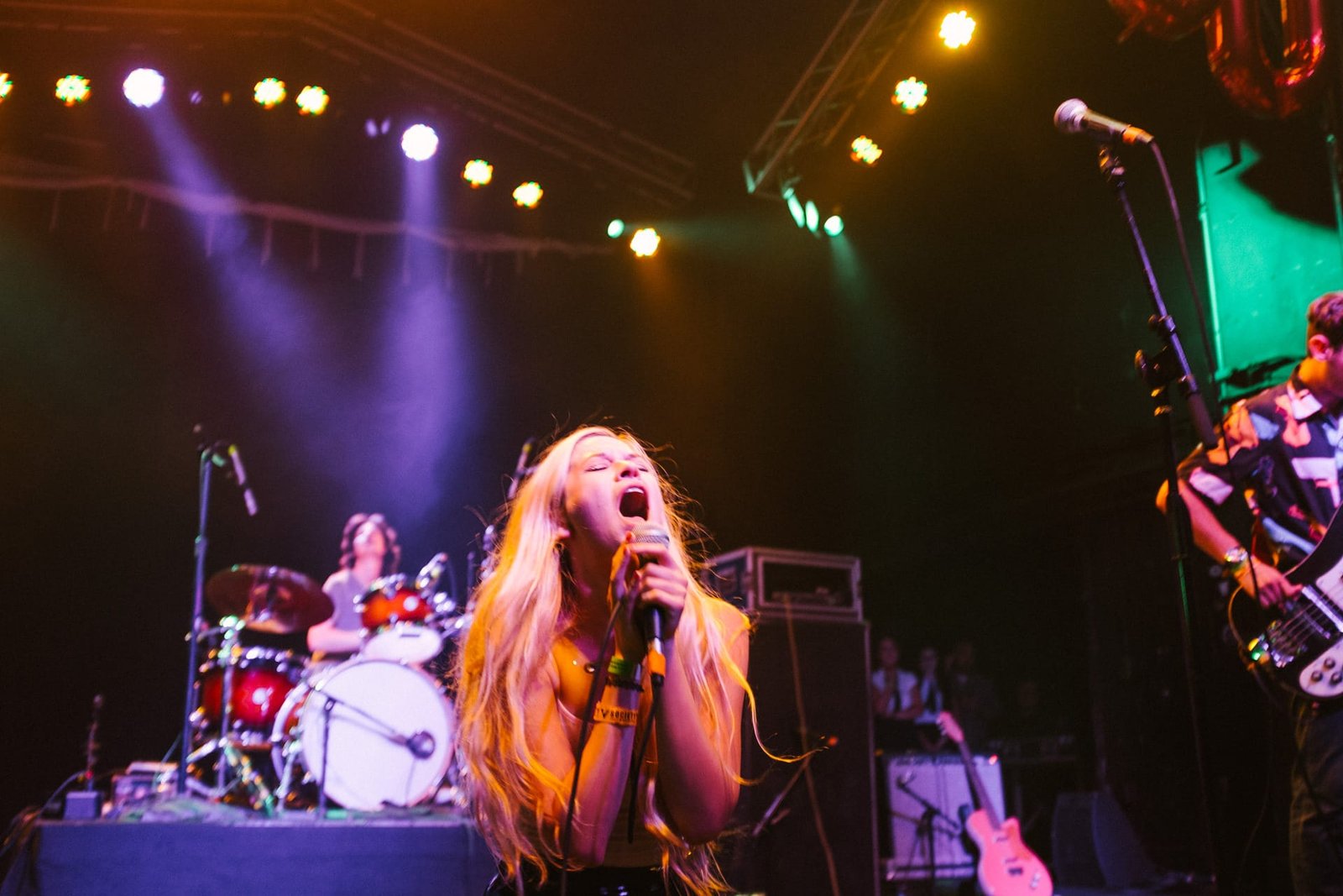 The Aquadolls at Burger-A-Go-Go 2