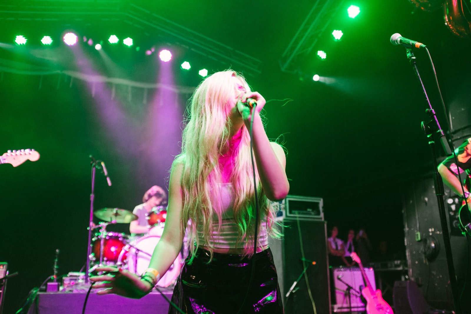 The Aquadolls at Burger-A-Go-Go 2