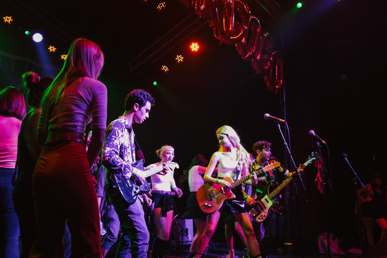 The Aquadolls at Burger-A-Go-Go 2