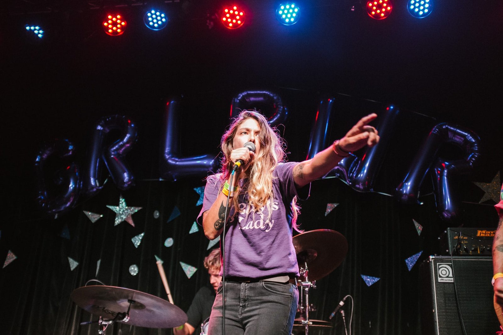 Massenger at Burger-A-Go-Go 2