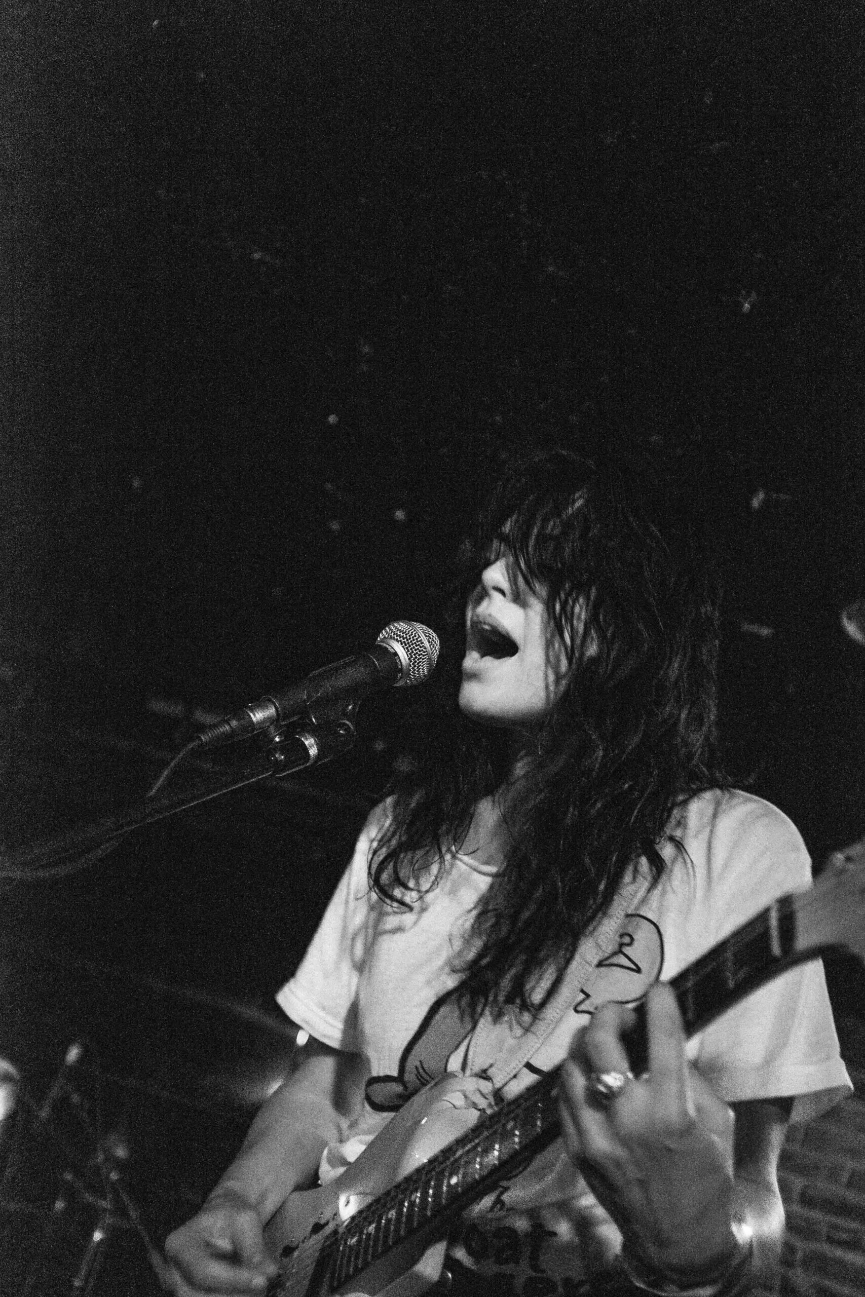 The Coathangers at Los Globos