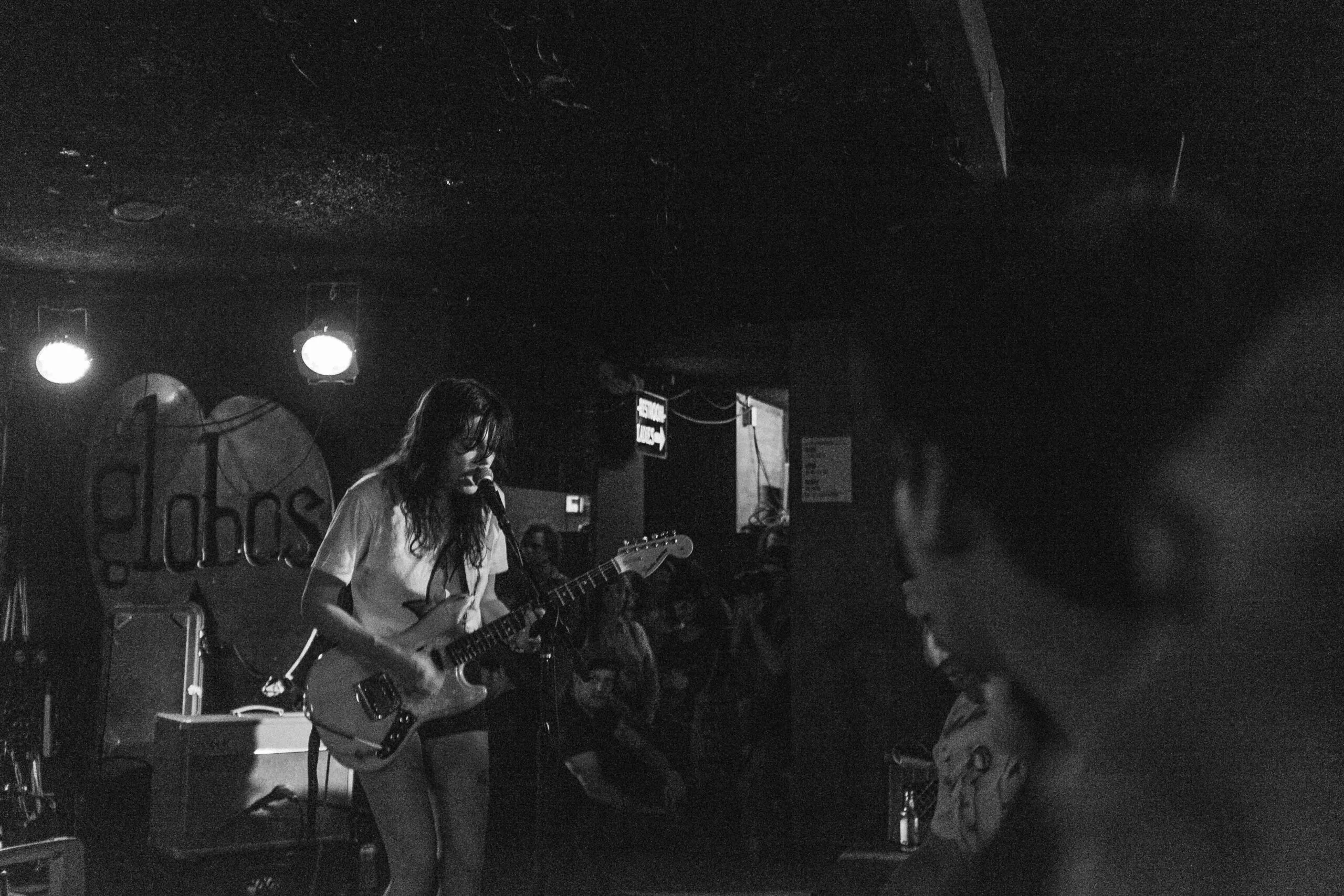 The Coathangers at Los Globos