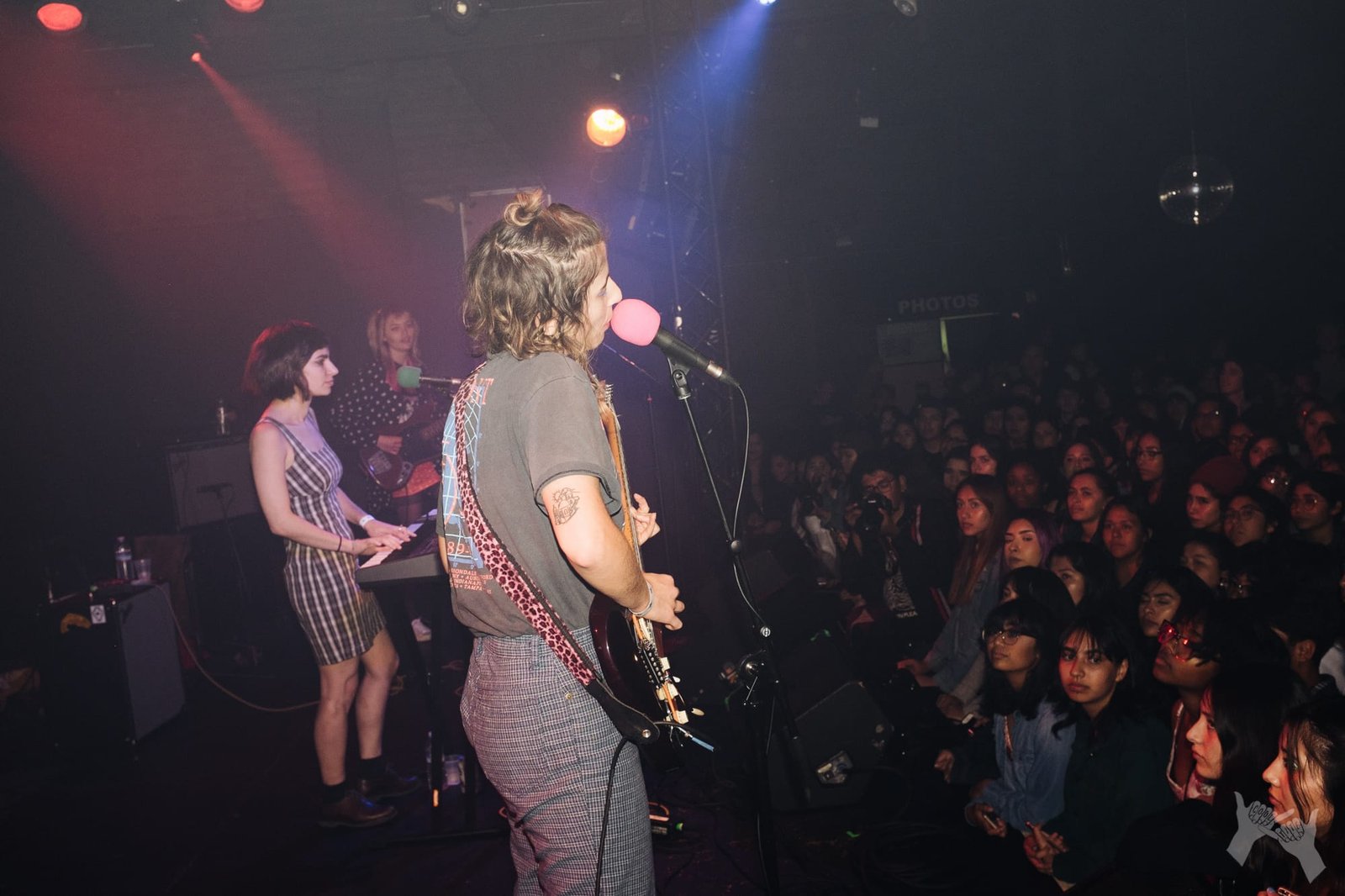 The Paranoyds play Echoplex