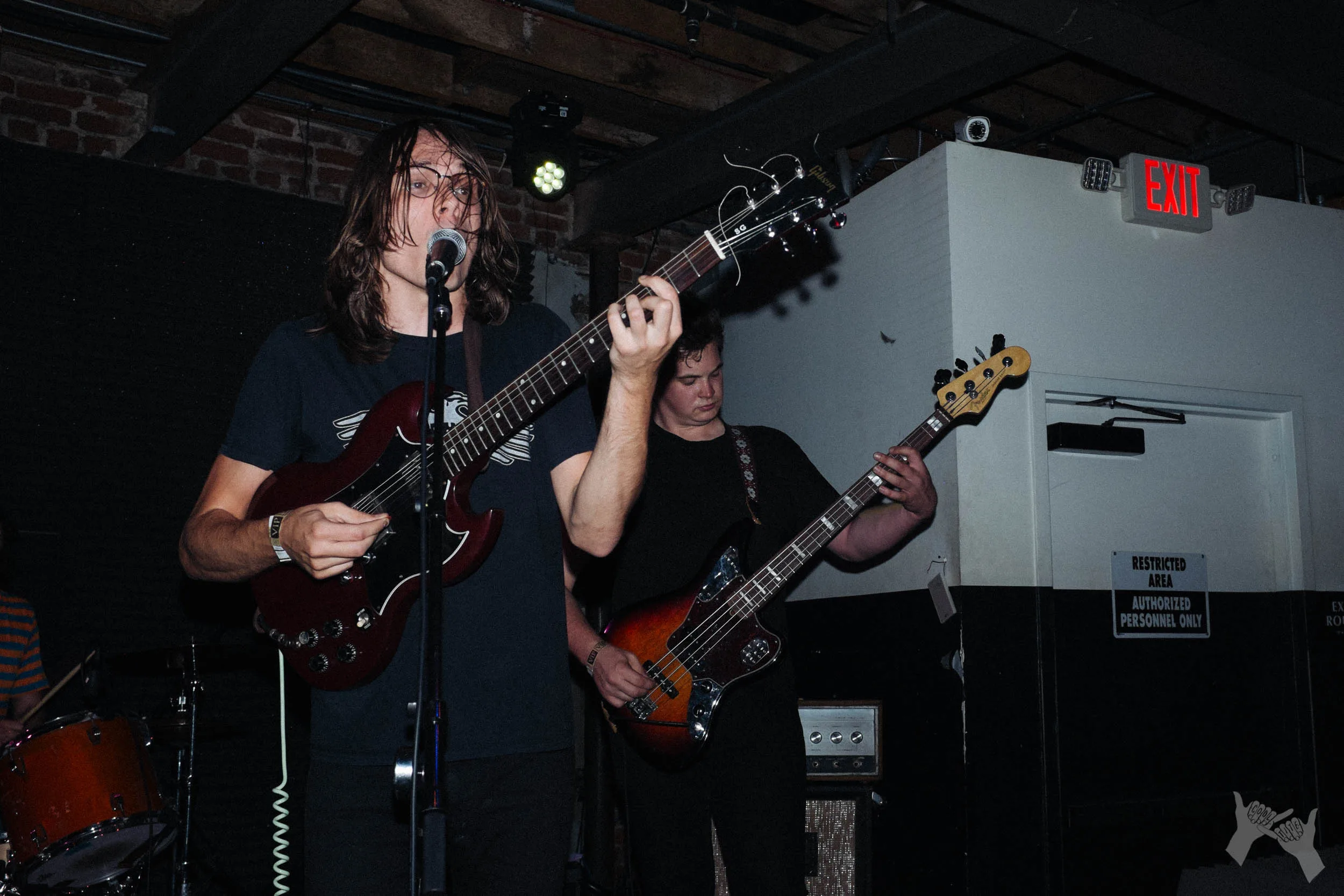 Frankie and the Witch Fingers at Resident | Cool-Tite
