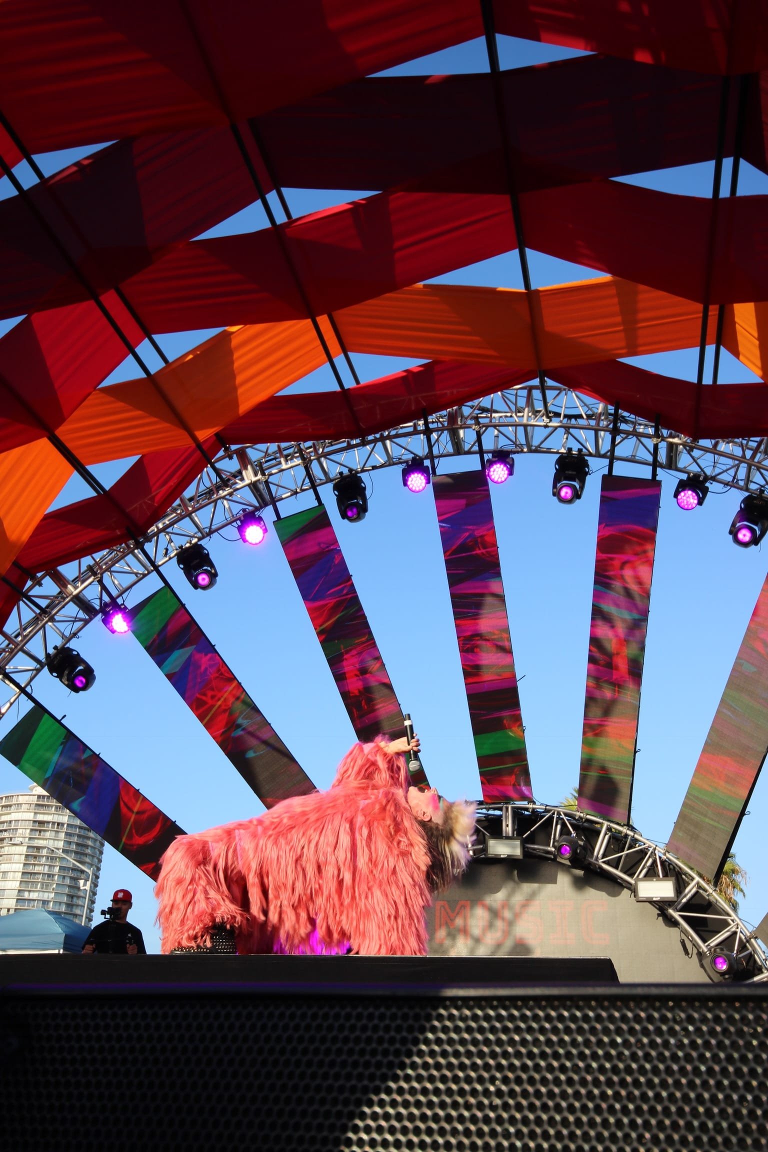 1466890E-A001-475D-BEA1-7B768C0E7C00